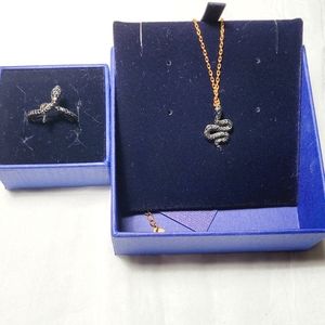 Swarovski Leslie necklace and ring set